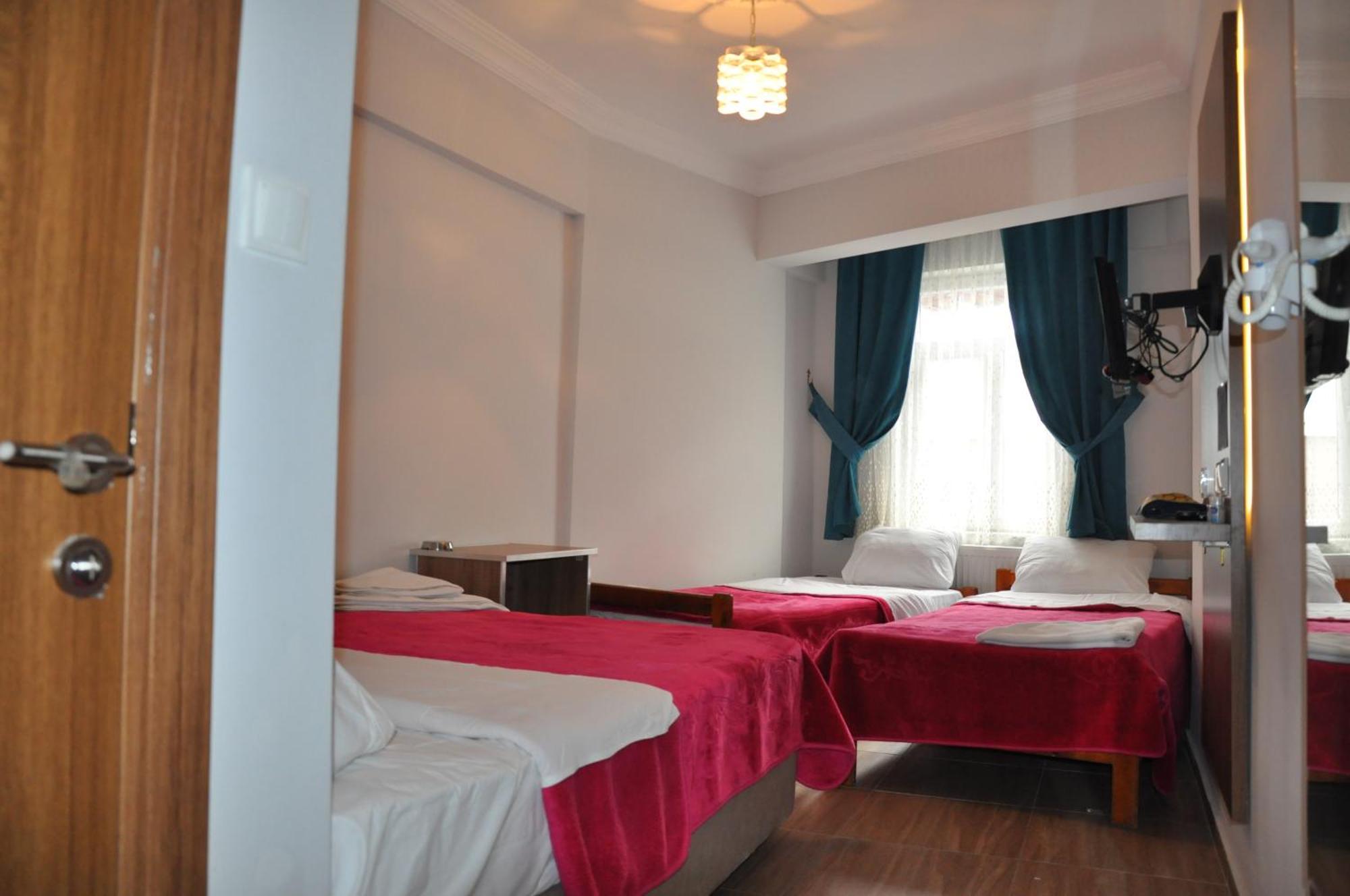 Hotel Altug 伊斯帕尔塔 客房 照片